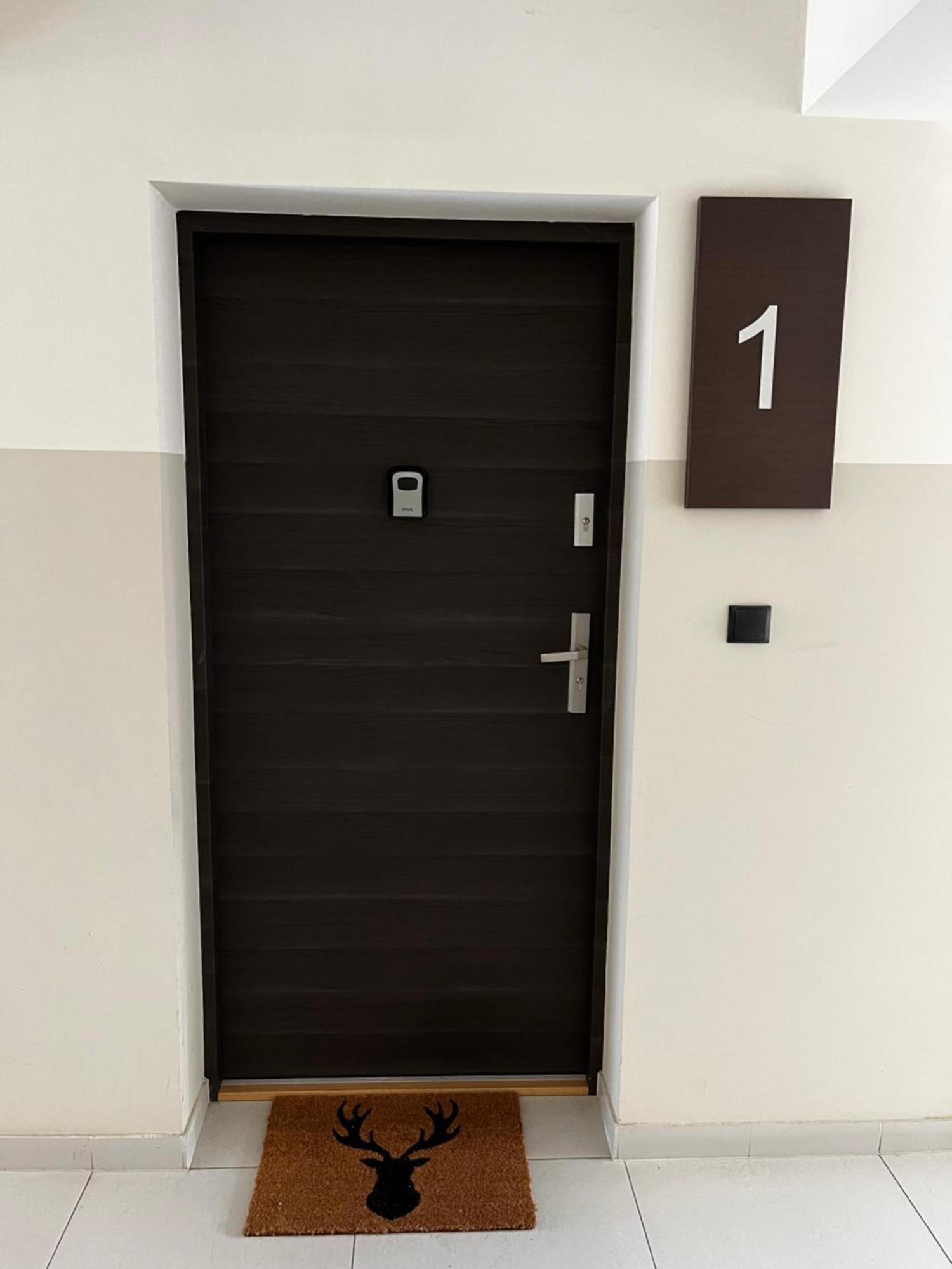 Zlotow-Ka Apartment Ngoại thất bức ảnh